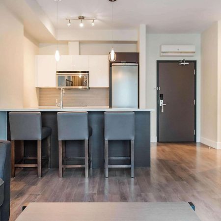 Les Suites Victoria, Ascend Hotel Collection Гатино Экстерьер фото