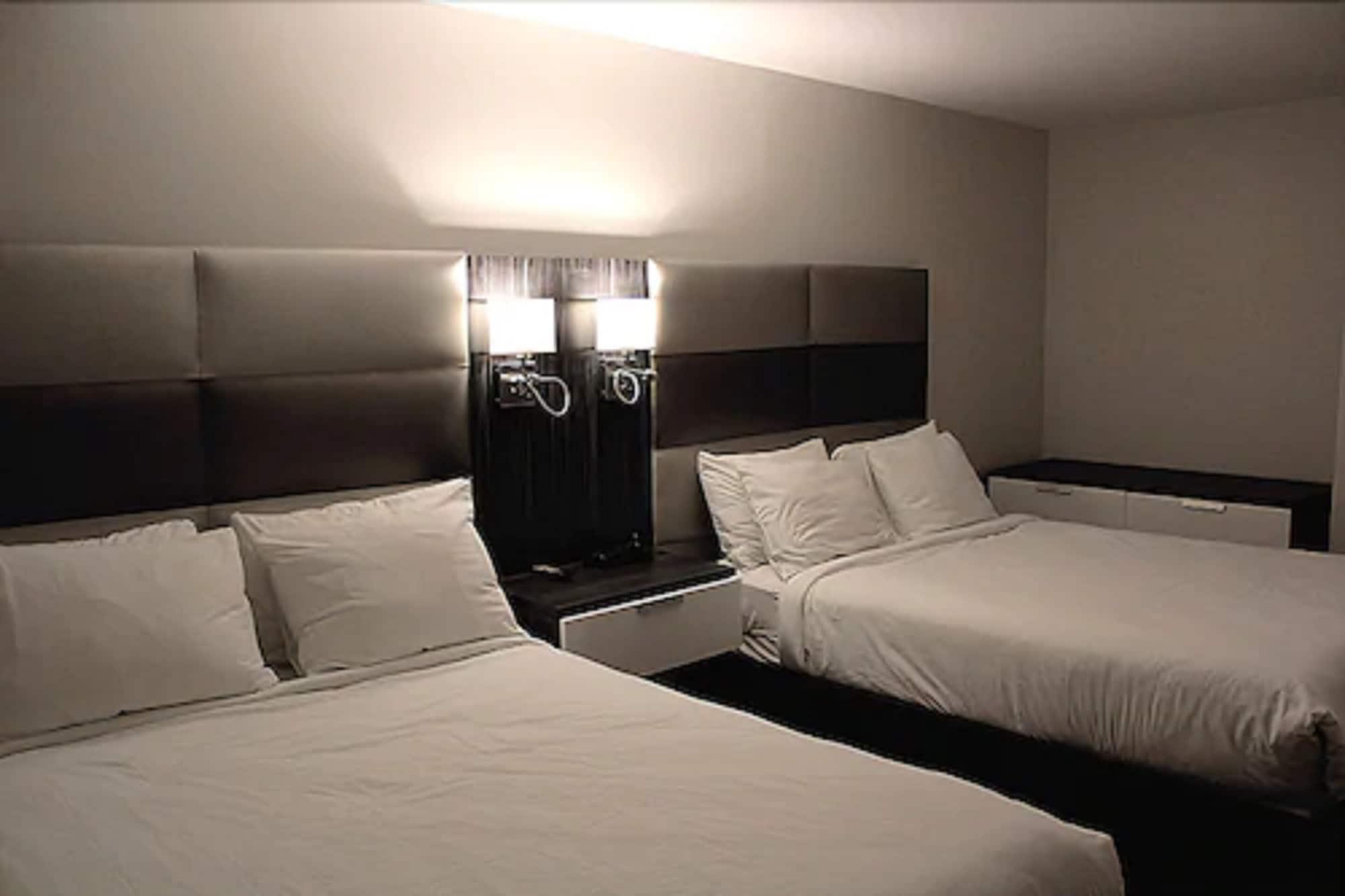 Les Suites Victoria, Ascend Hotel Collection Гатино Экстерьер фото