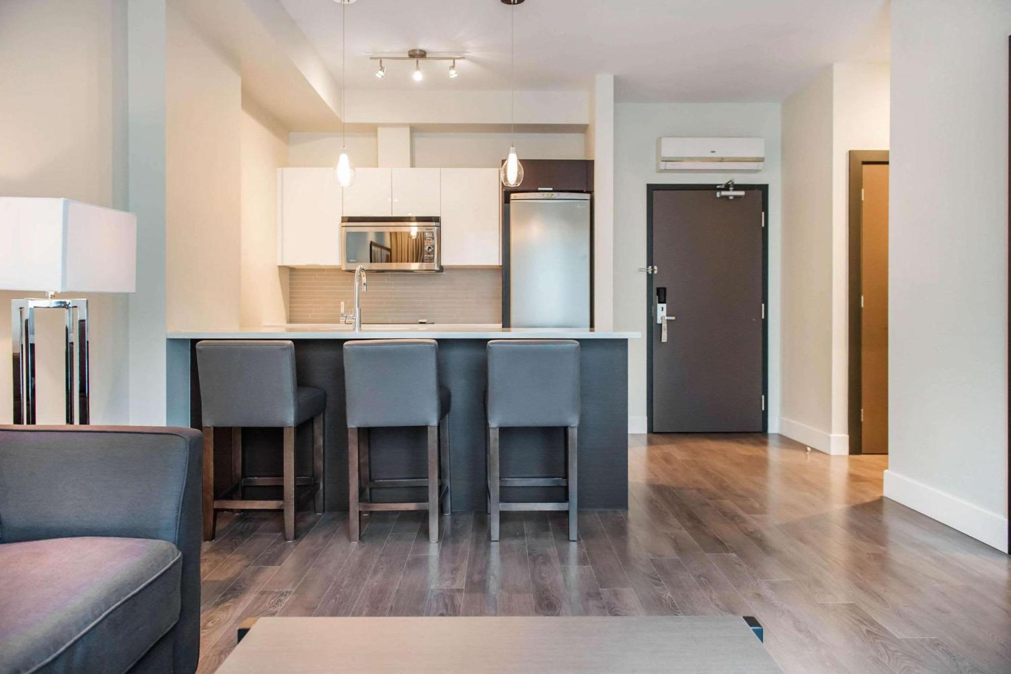 Les Suites Victoria, Ascend Hotel Collection Гатино Экстерьер фото
