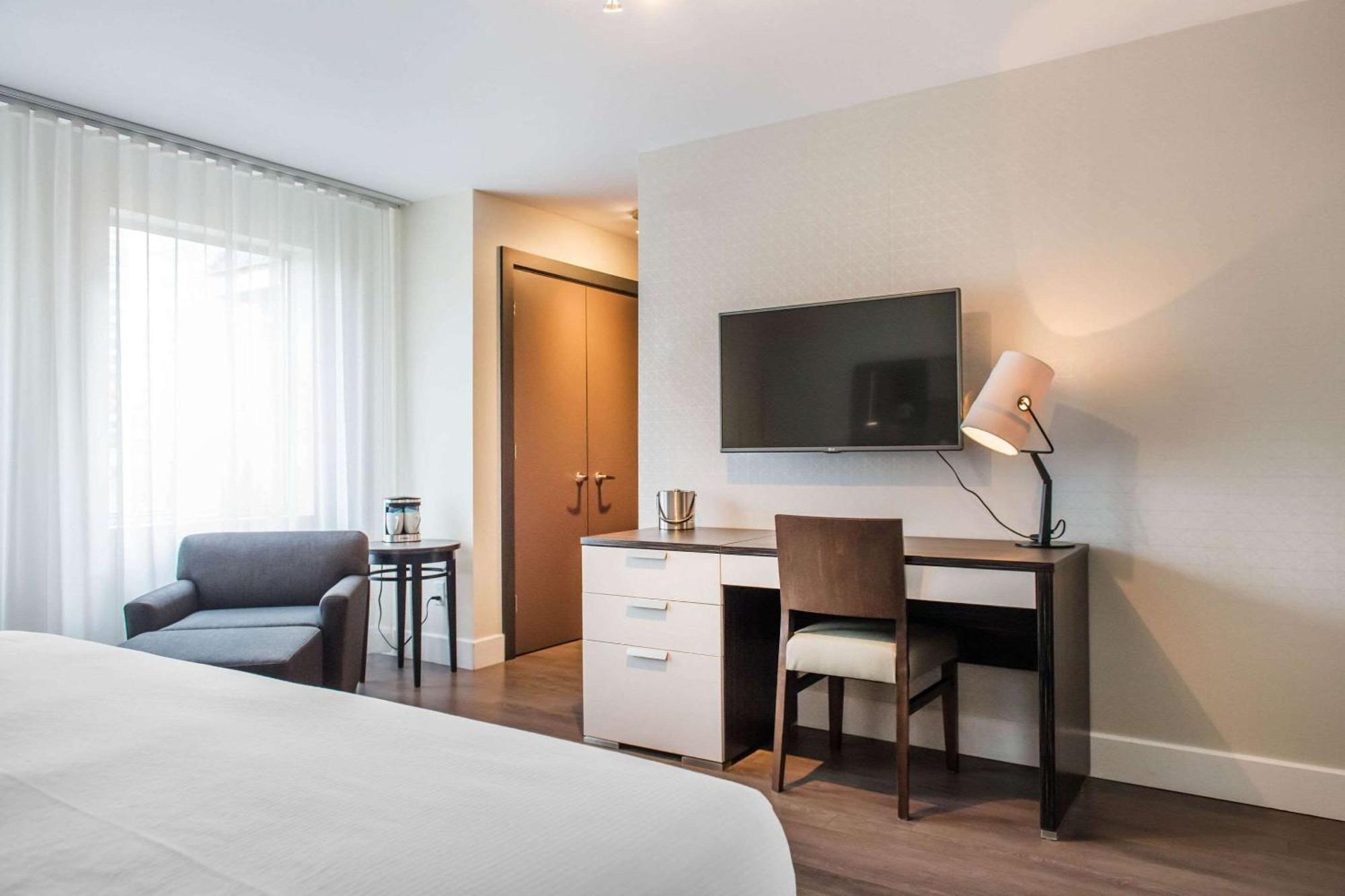 Les Suites Victoria, Ascend Hotel Collection Гатино Экстерьер фото
