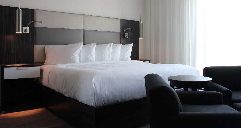 Les Suites Victoria, Ascend Hotel Collection Гатино Экстерьер фото